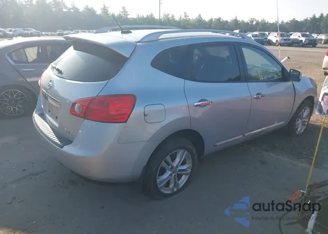 2013 Nissan Rogue Sv z USA, uszkodzony, nr VIN JN8AS5MV9DW601867